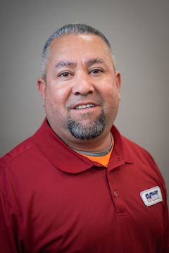 Efrain Flores - Installation Apprentice